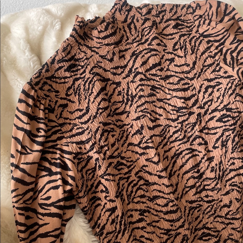 Wild Fable Mock Turtle Neck Tiger Top